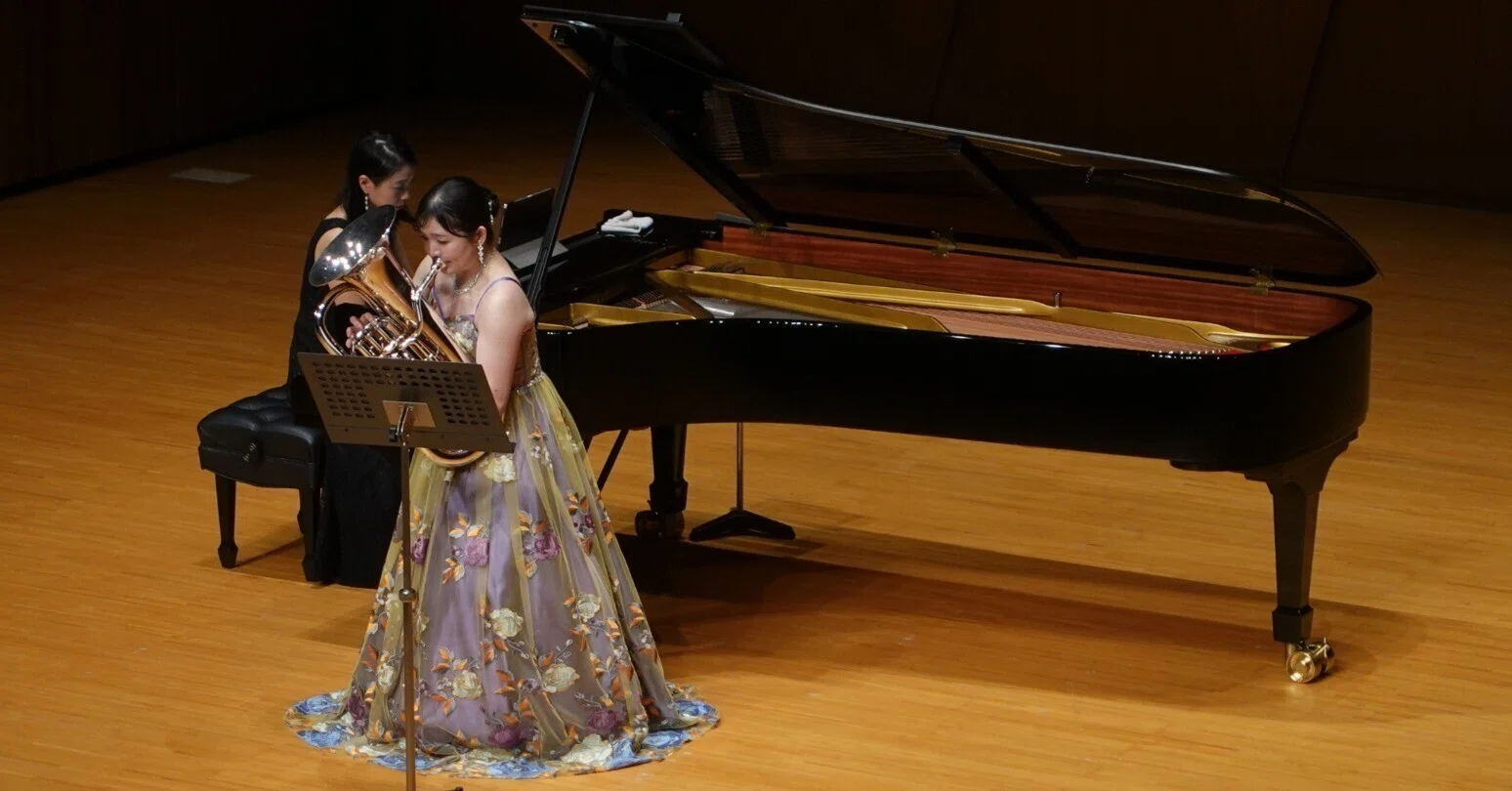陶製「毛沢東(?)」喇叭(ラッパ)吹奏立像 岩本未貴ユーフォニアムリサイタル 公演レポート｜（公財）堺市文化