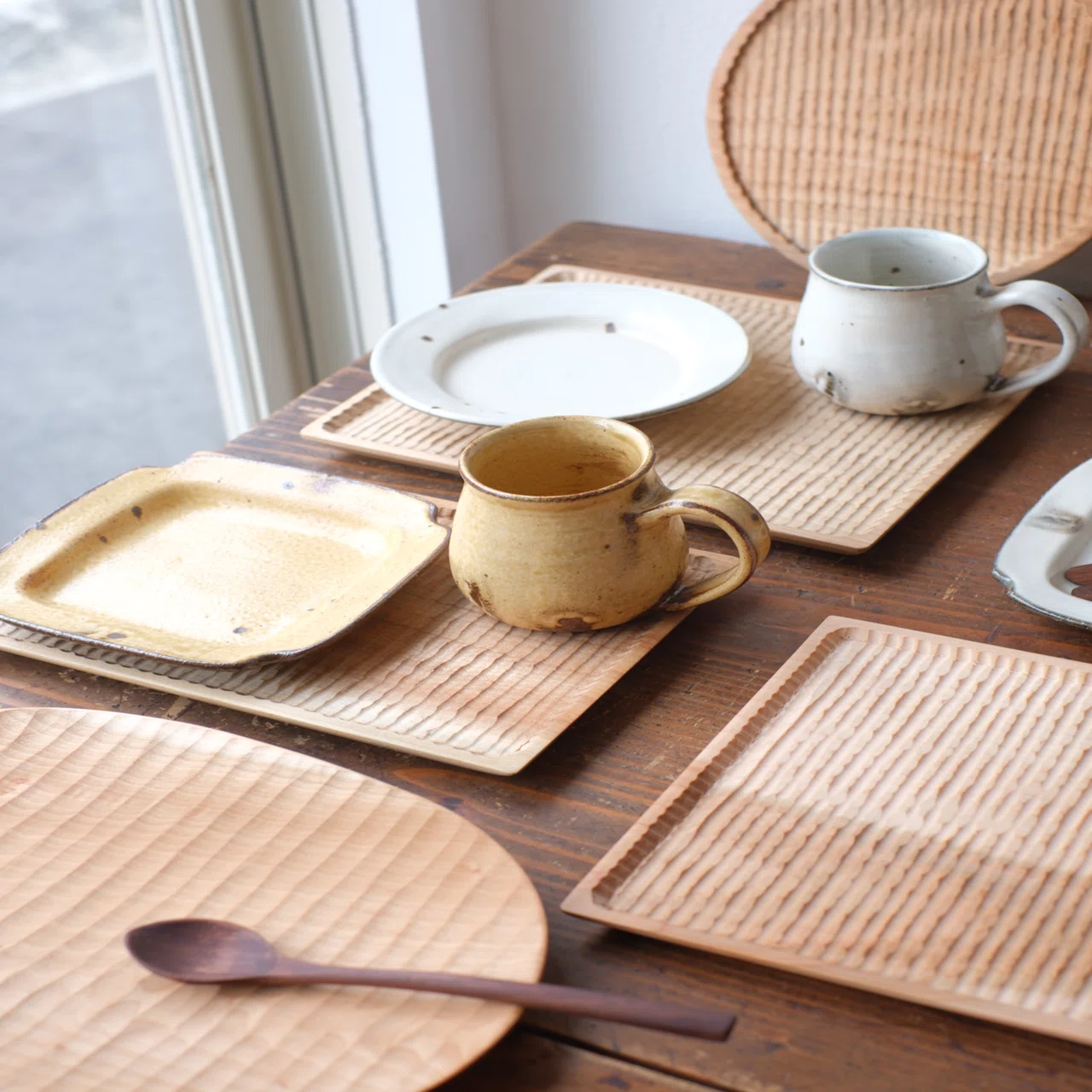 4月pop up 木工作家 YoshizBox｜廻り道 峯山 まりな