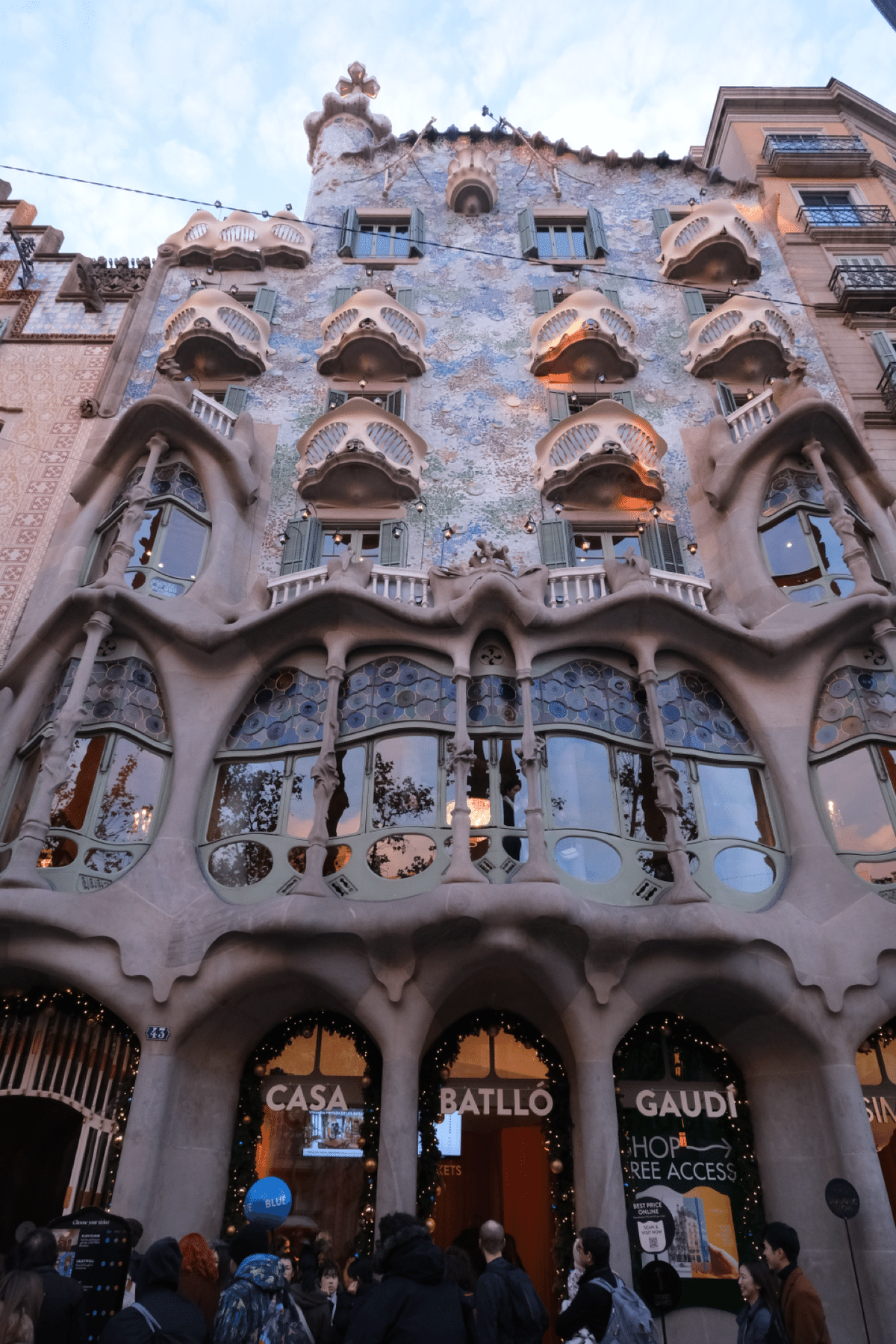 土日限定値下げ 建築 バルセロナ 写真集 Barcelona　1980- 建築 バルセロナ 写真集 Barcelona 1980- 本