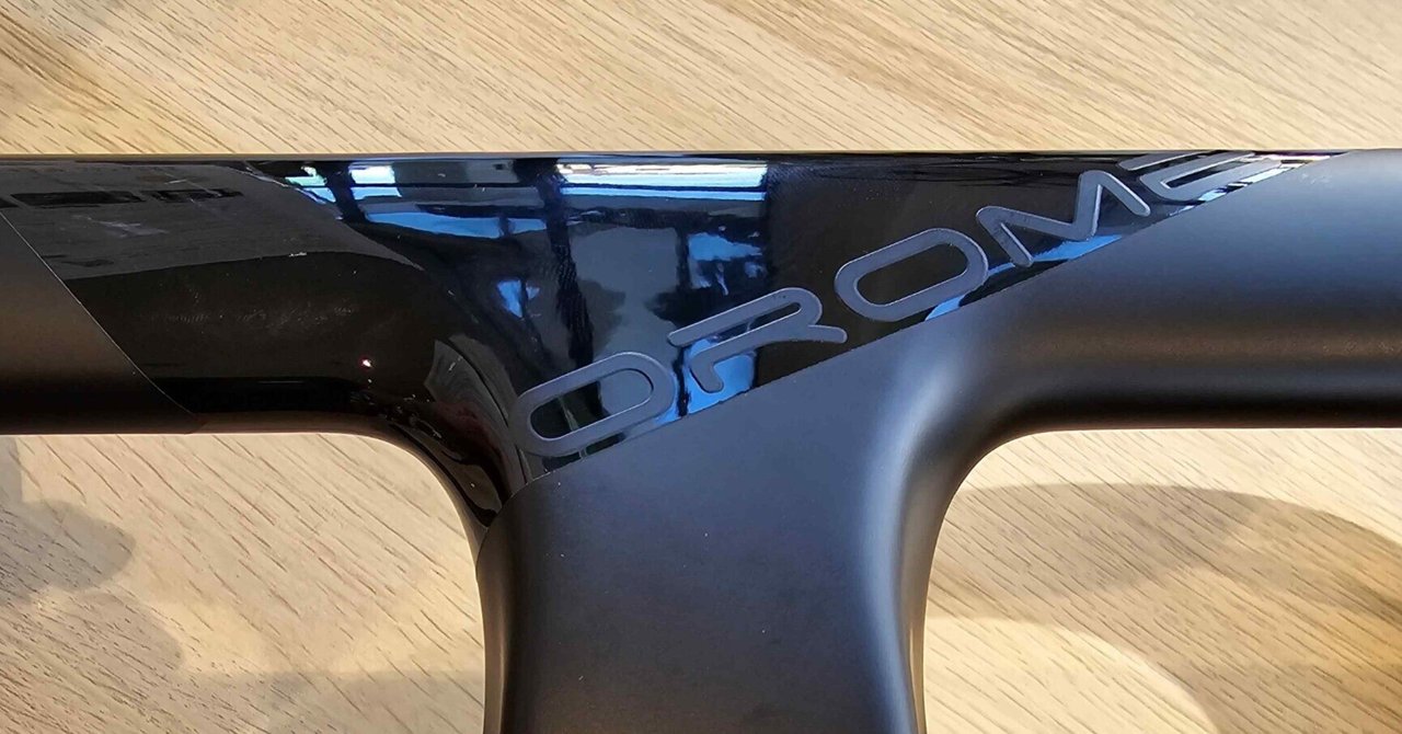 ELVES OROME AEROEVOカーボンハンドルバー オロメ エアロエヴォ ワンピースコンパクトカーボンハンドル ELVES