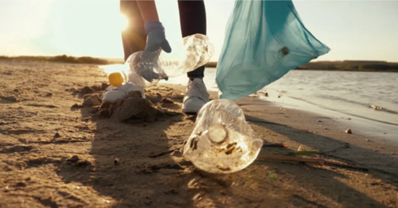 Turning waste before it reaches the ocean into valuable components: HP ...