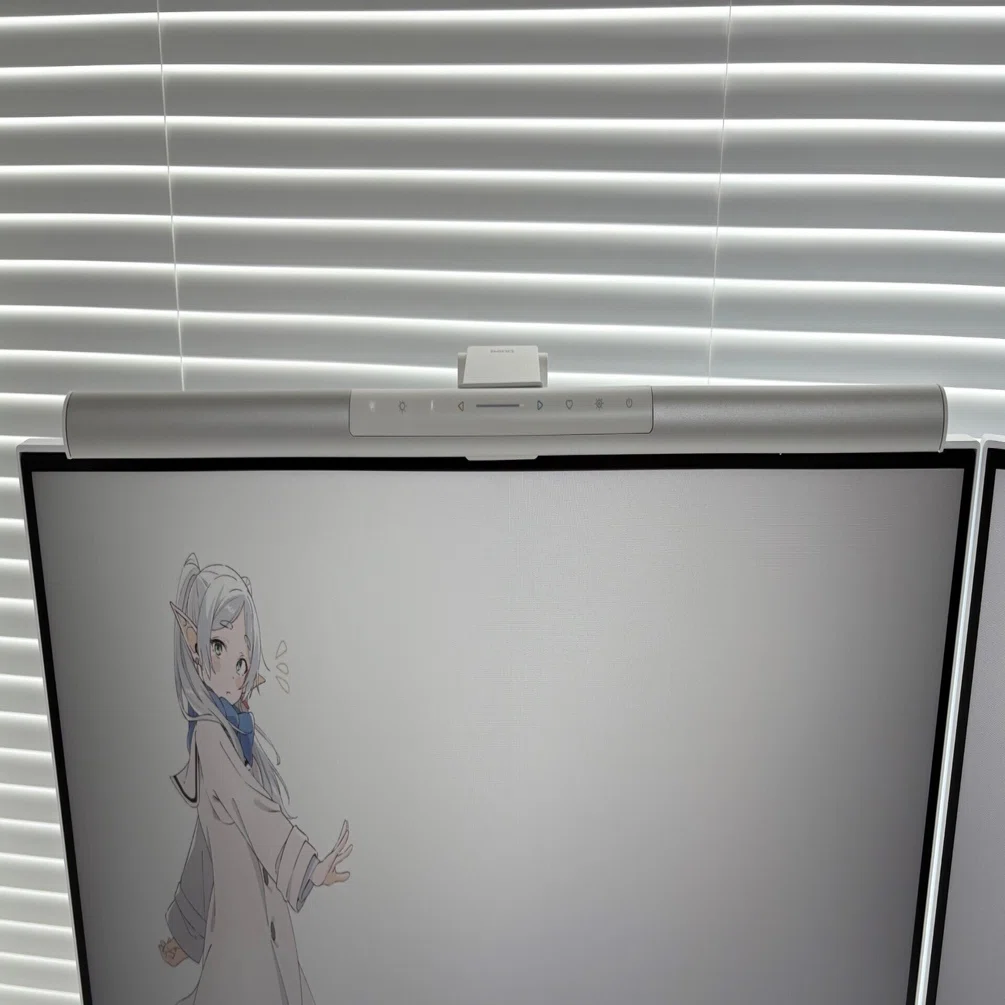 BenQ ScreenBar Pro】モニターライト界の革命児！？｜しろちゃんねる
