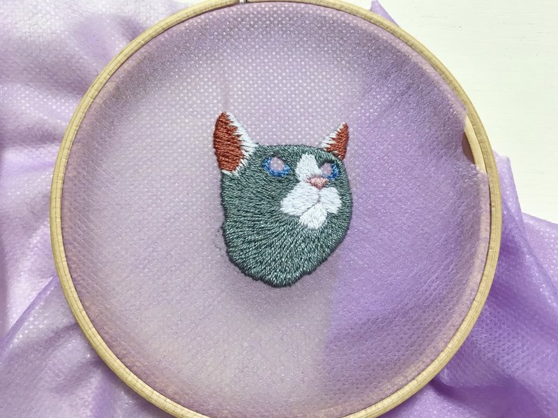 刺繍過程 猫の刺繍は目で全てが決まる Yuki Note