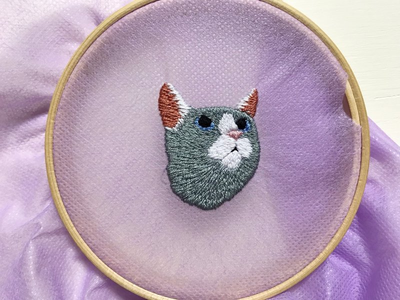 刺繍過程 猫の刺繍は目で全てが決まる Yuki Note
