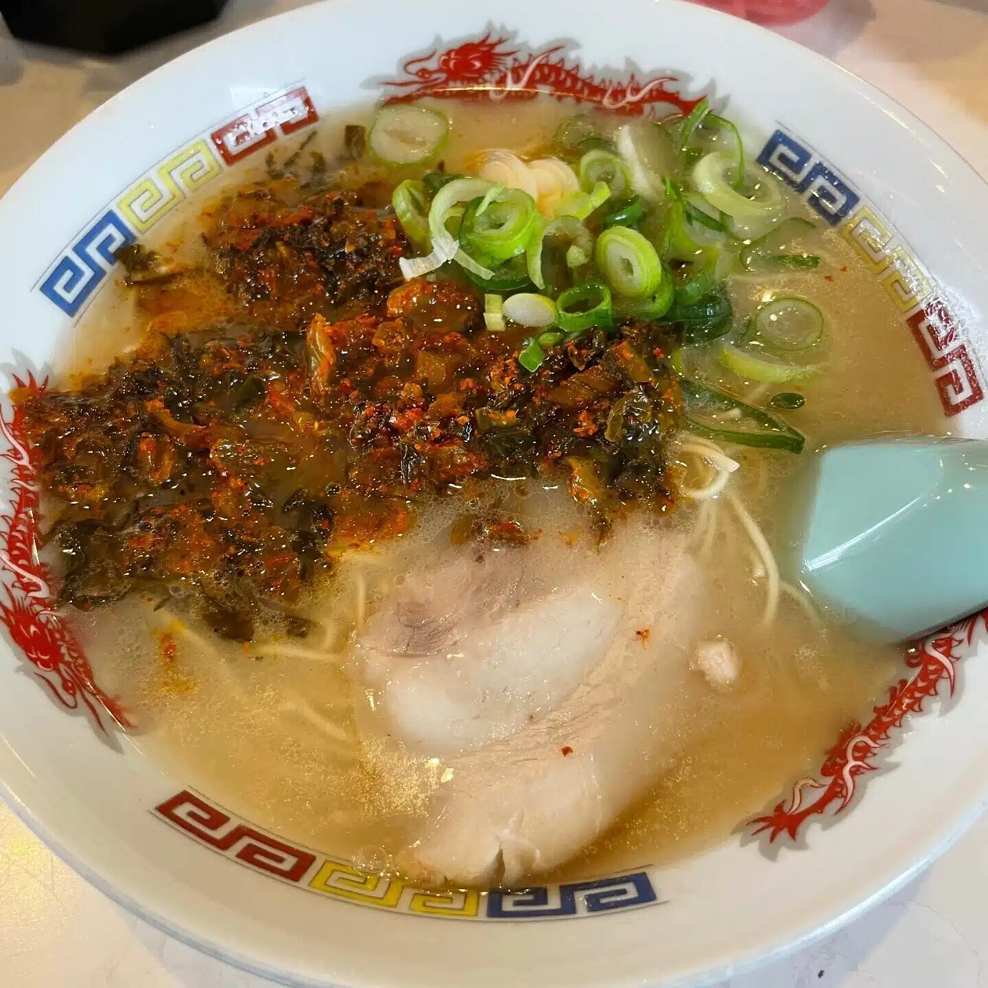 やっす
