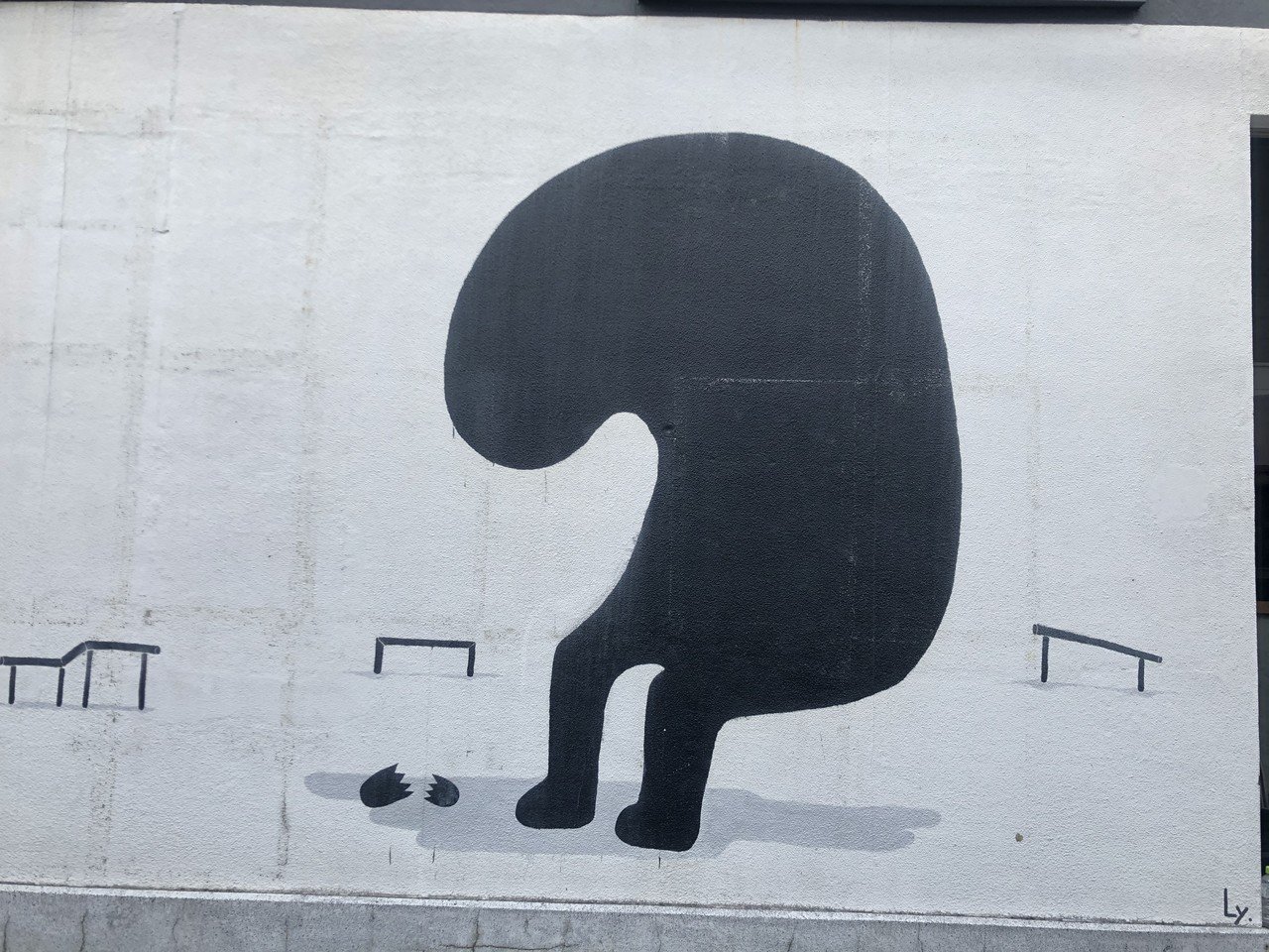 お知らせ 旅の疲れからか 黒塗りの高級車に追突してしまいそうなくらいダウンしてまして 今日はちょっと更新お休みします 桃之字 制作本舗ていたらく Note