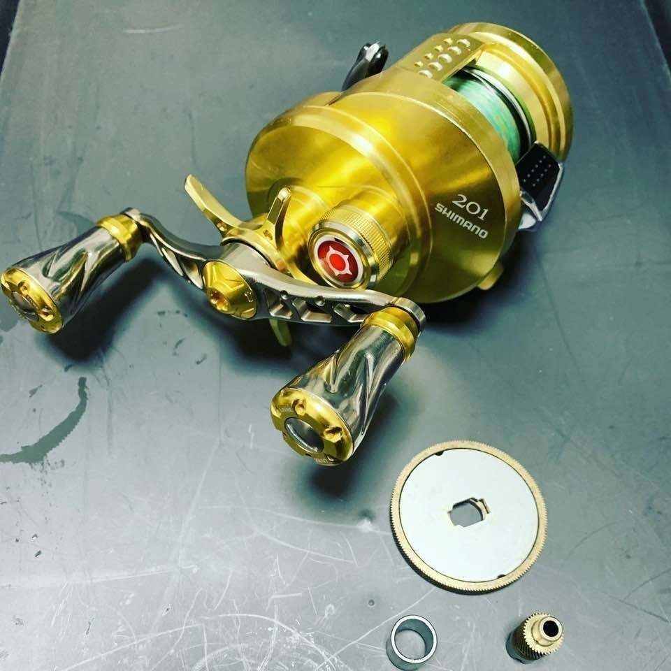 SHIMANO - シマノ　14 カルカッタコンクエスト 201 4969363038630.jpg