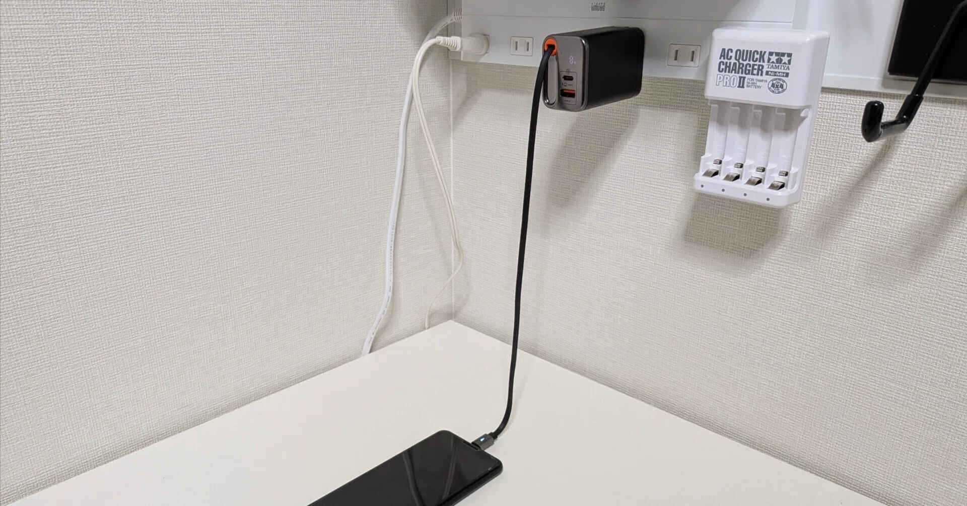 USB充電器の使い勝手が進化した気がするので購入した(Mcdodoリール