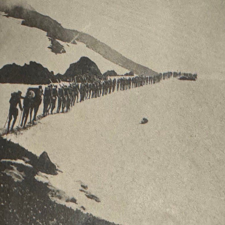 戦前軍隊資料　支那駐屯歩兵第一連隊 記念盆　天壇彫金　日本陸軍　真鍮製トレイ 戦前軍隊資料 支那駐屯歩兵第一連隊 記念盆 天壇彫金 日本陸軍 真鍮