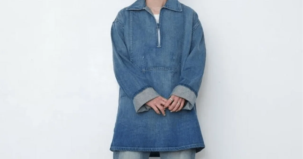 AURALEE】SELVEDGE FADED LIGHT DENIM P/O SHIRT ｜THIRTY' THIRTY'