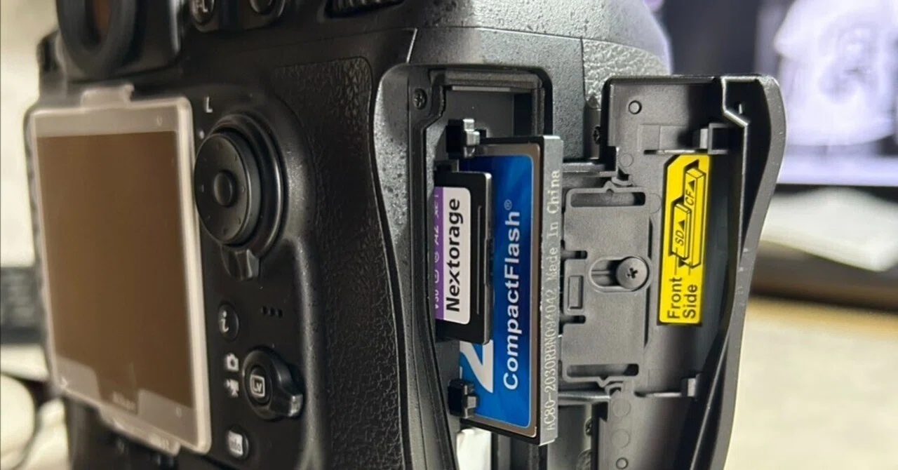 Nikon COOLPIX S9700 ジャンク扱い SDカードスロット不良 ジャンクカメラの分解修理清掃 Nikon COOLPIX S9900 S9700 compact