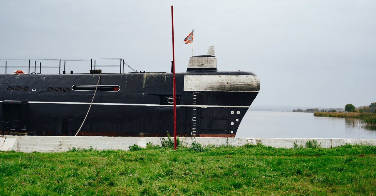 残されたソ連の潜水艦｜MASA