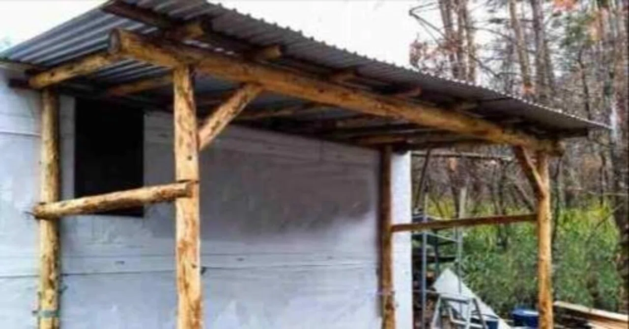 DIY］［2/2］間伐材を使った自作の差し掛け小屋｜物置小屋｜我が家は貧 