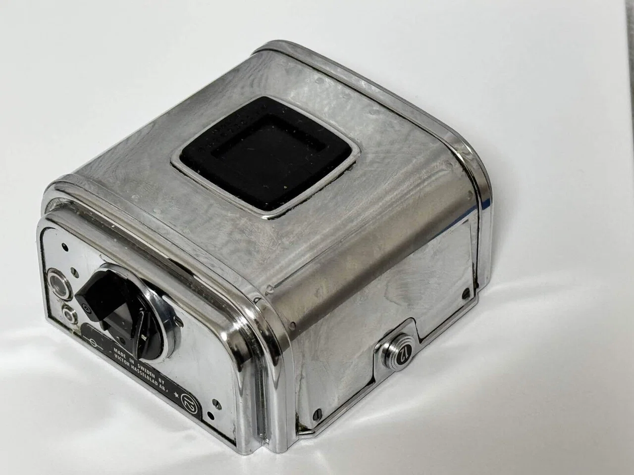 フィルムバックの革を自分で貼り替える方法【Hasselblad DIY