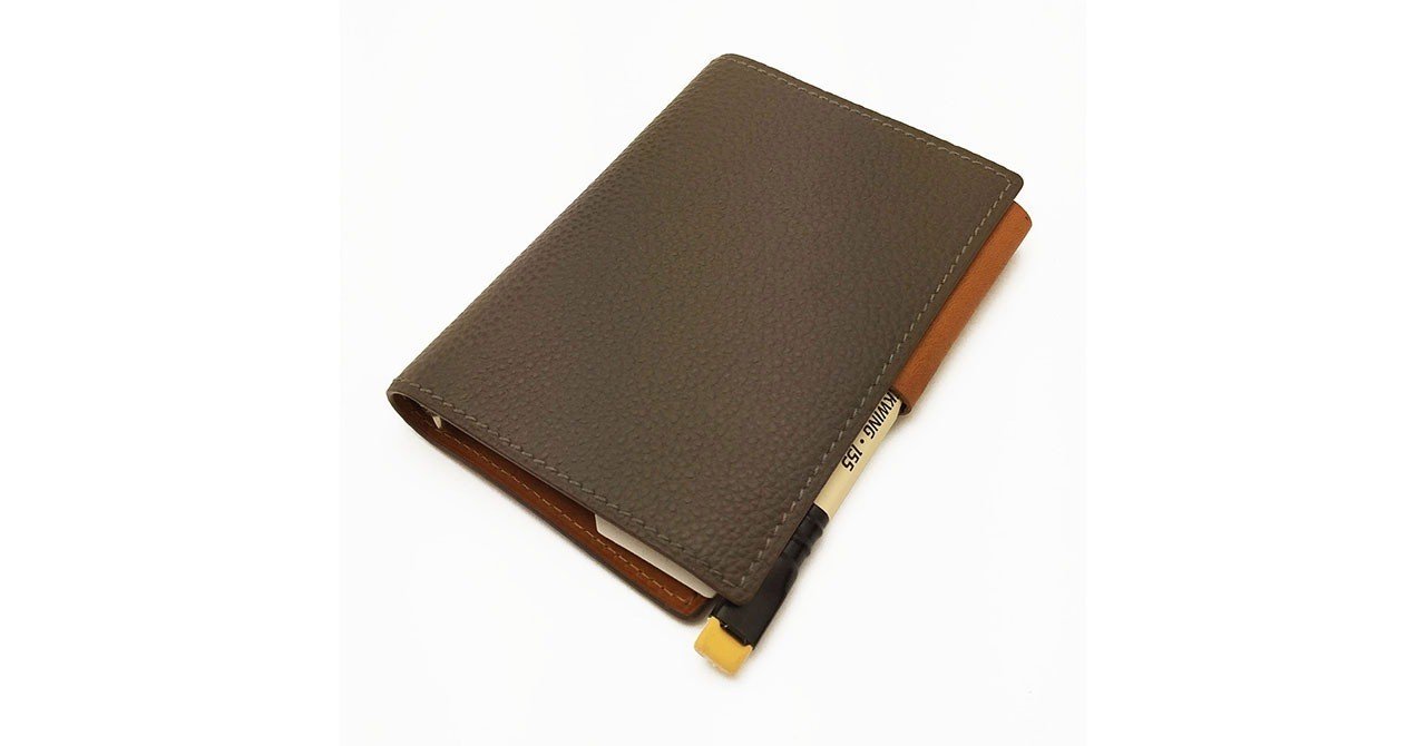 カンダミサコさんのM5サイズシステム手帳に鉛筆ホルダーを付ける｜590&Co.