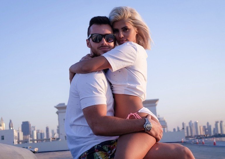 既婚者の恋は自信を取り戻すためのお守りのようなもの 夢桃 Note