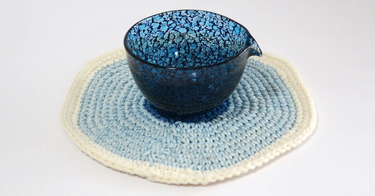 青いガーネットと岡山の美術工芸｜塚本芳久