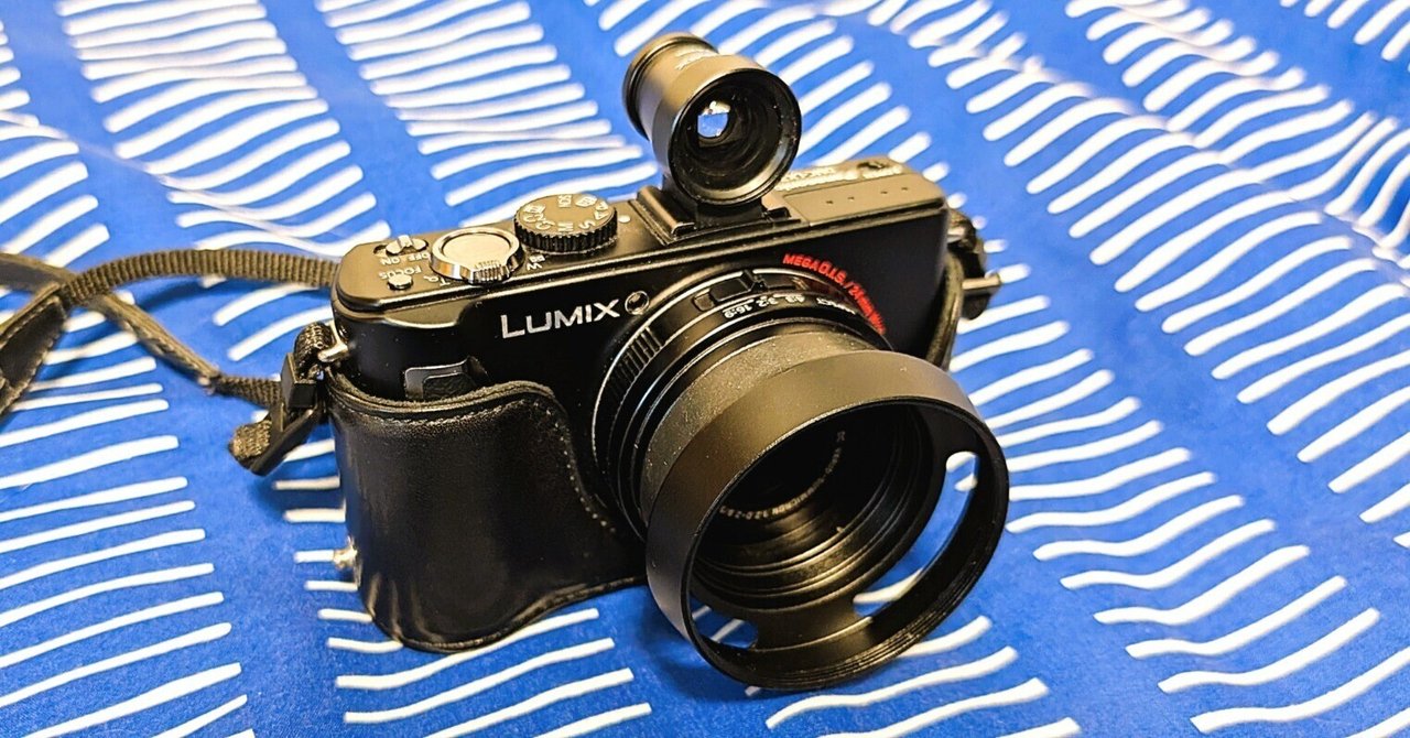 Panasonic LUMIX DMC-LX3 モノクロで二匹の猫を撮る|今西 遼平 Panasonic LUMIX DMC-LX3 モノクロで二匹の猫を撮る|今西 遼平