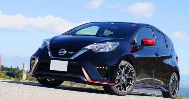 日産自動車創立90周年 非売品トミカ 日産ノート e-POWER