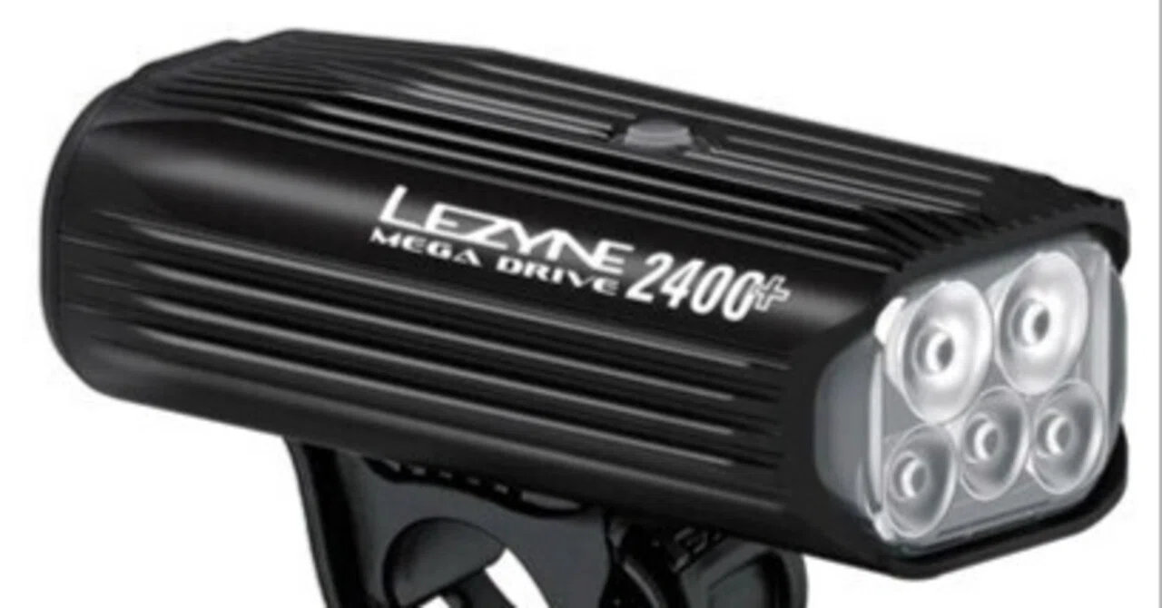 本日限定】LEZYNE MEGA C & MOUNT & 400XLライト 本日限定】LEZYNE MEGA C & MOUNT & 400XLライト