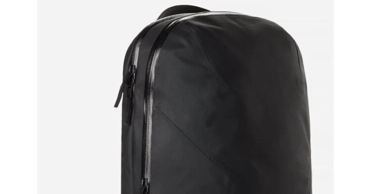VEILANCE nomin packを10数年使い倒してようやく見えてきたこと｜ナン