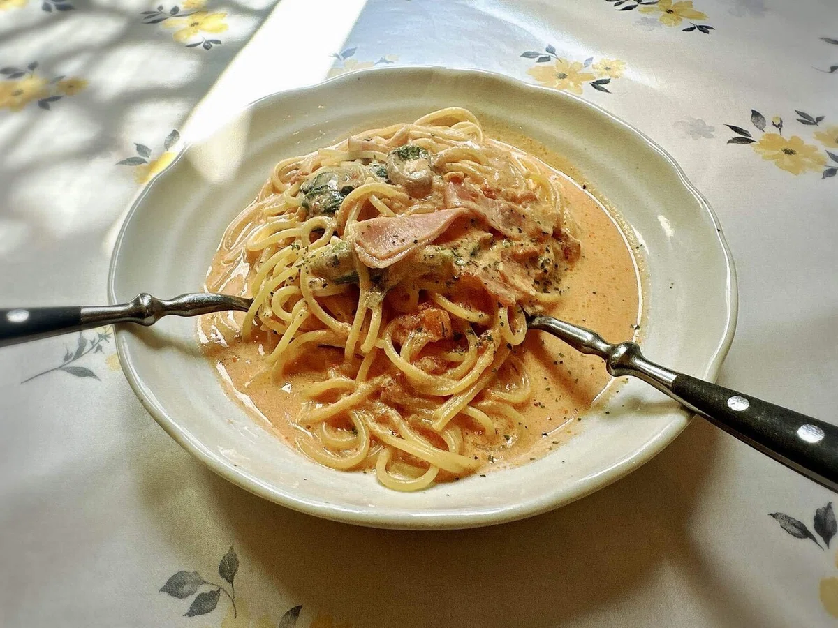 酒井さんも注文したパスタセット(オーロラ)
