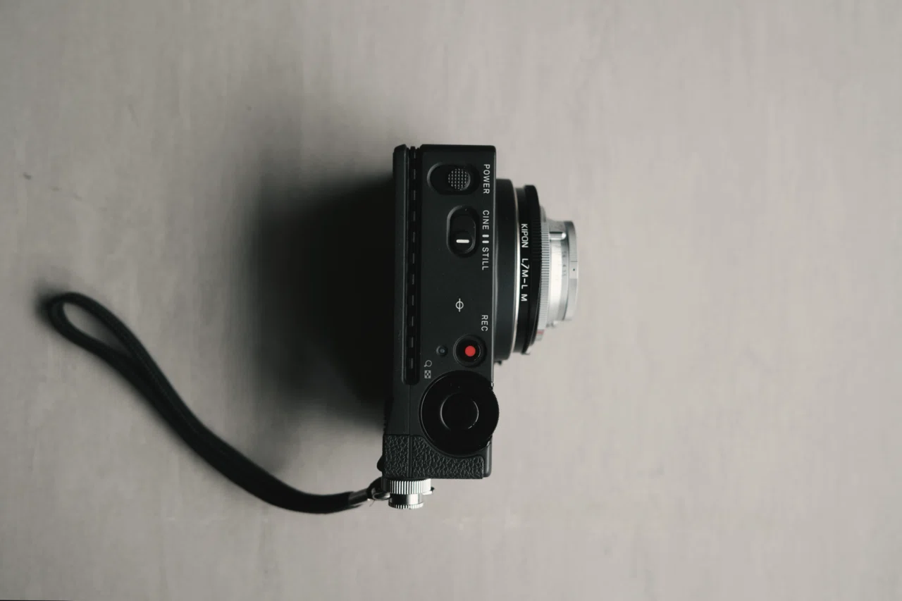 Sigma fpL + COLOR-SKOPAR 35mm F3.5 VM｜SAT