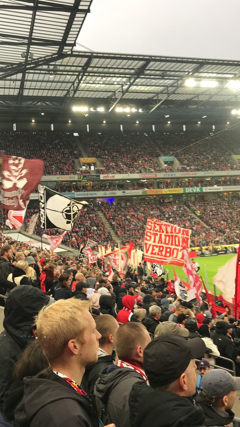 1 Fc ケルン ドイツ の試合観戦 シロクロッソ Note