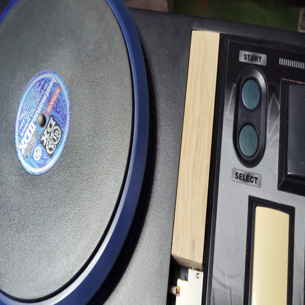 令和7年にもなってPS2用IIDX専コンを改造した話 その1(鍵盤離し・皿