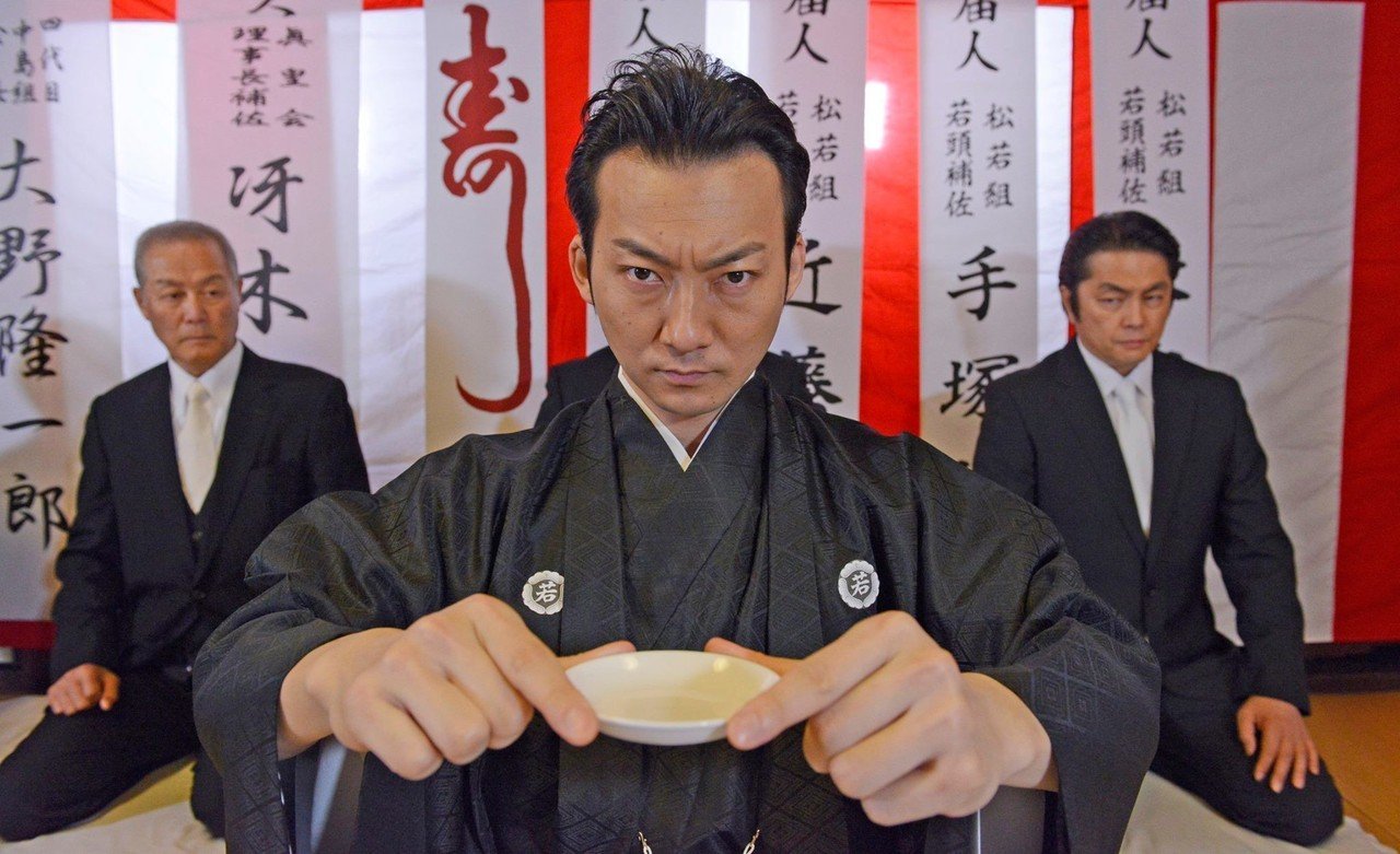 先週やっていた「HERO」の映画版の犯人役が波岡一喜さんでしたね!! 金髪なので一瞬似てる人がいるなーとは思っていましたがまさか波岡さんだとは(笑)! あの感情を読ませない演技は必見です♪ 先週やっていた「HERO」の映画版の犯人役が波岡一喜さんでしたね!! 金髪なので一瞬似てる人がいるなーとは思っていましたがまさか波岡さんだとは(笑)! あの感情を読ませない演技は必見です♪