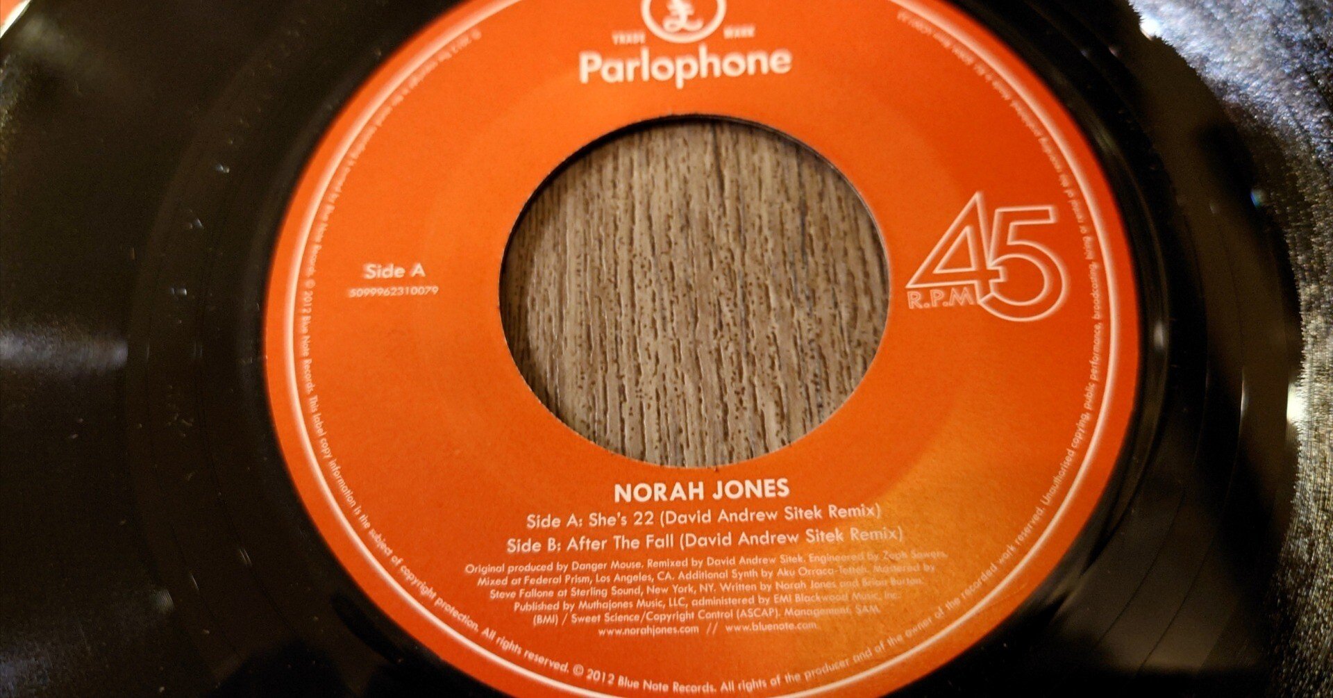 7インチ盤専門店雑記980「ノラ・ジョーンズの7インチは…!?」｜G2