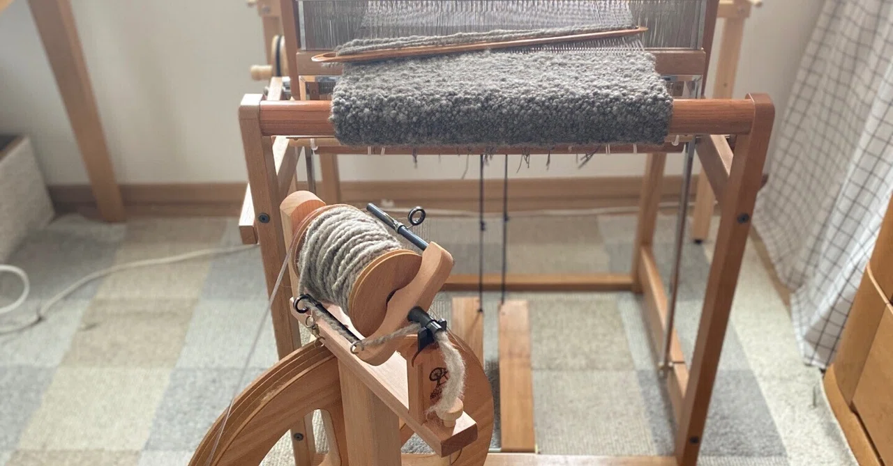 初めて紡いだ糸で玄関マットを作ってみたよ｜Kumi.@手紡ぎ・手織り