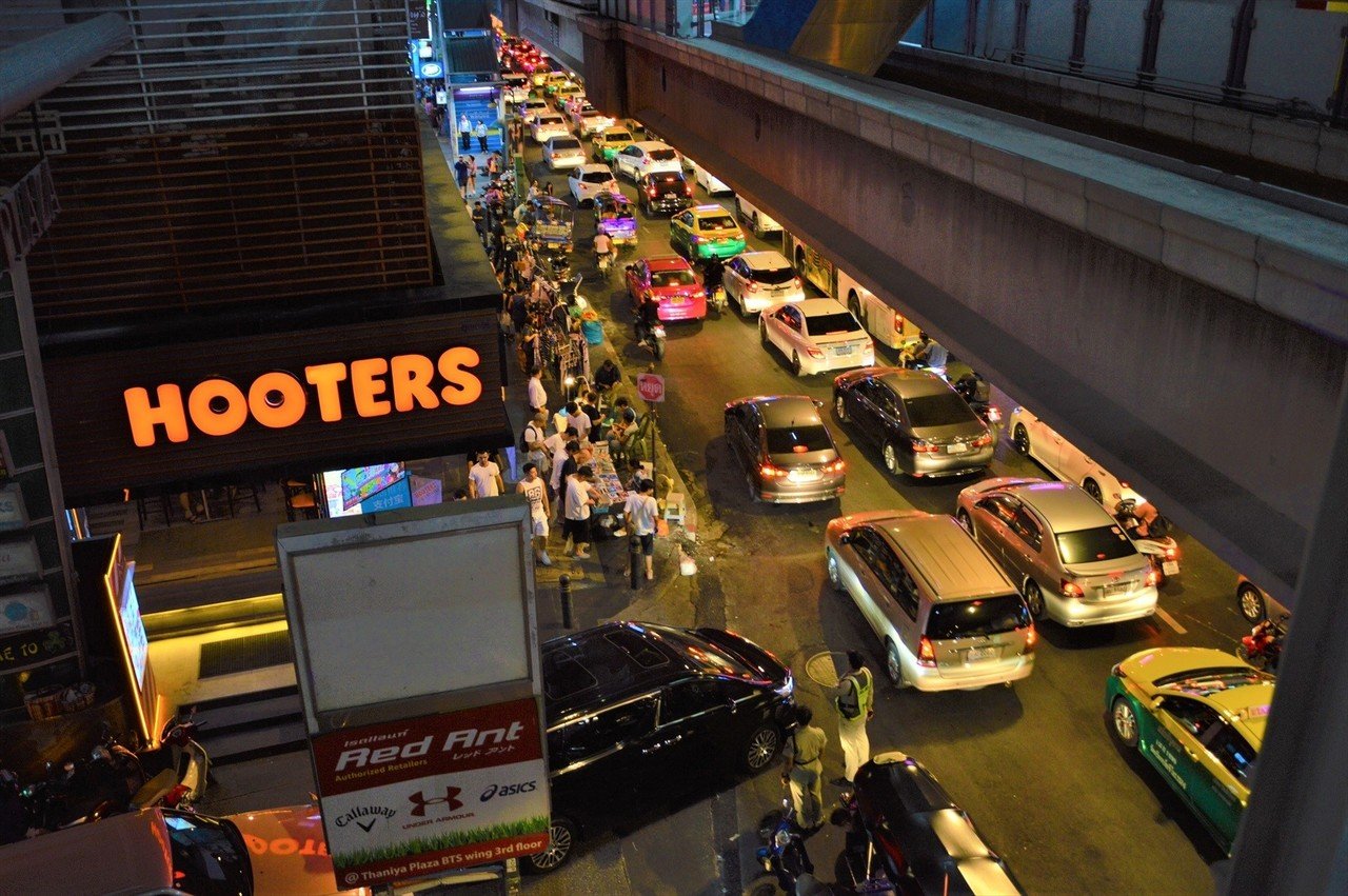タイ交通 世界レベルで渋滞がひどいのは本当なのか バンコク 在住歴年が話したい本当のタイと見てきたこととうまい話と Note