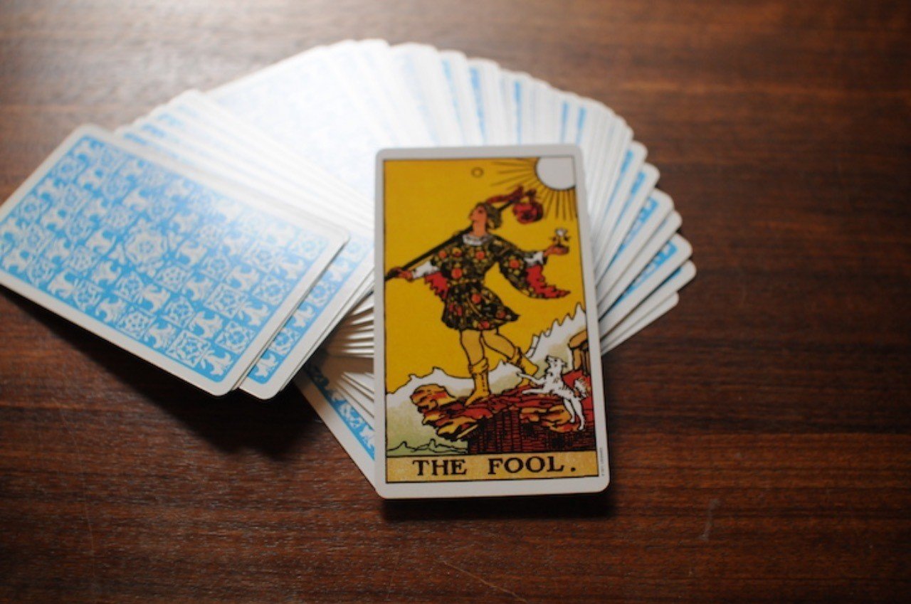 タロットを学ぼう 愚者 The Fool の意味を解説 タカミ 方位学 タロット Note タロットを学ぼう 愚者 The Fool の意味を解説 タカミ 方位学 タロット Note