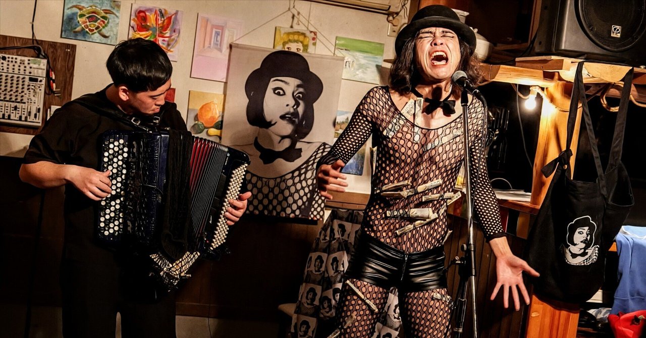 蜂鳥あみ太5月来襲予告～四角いラフランス、ちょっくらオーストラリア