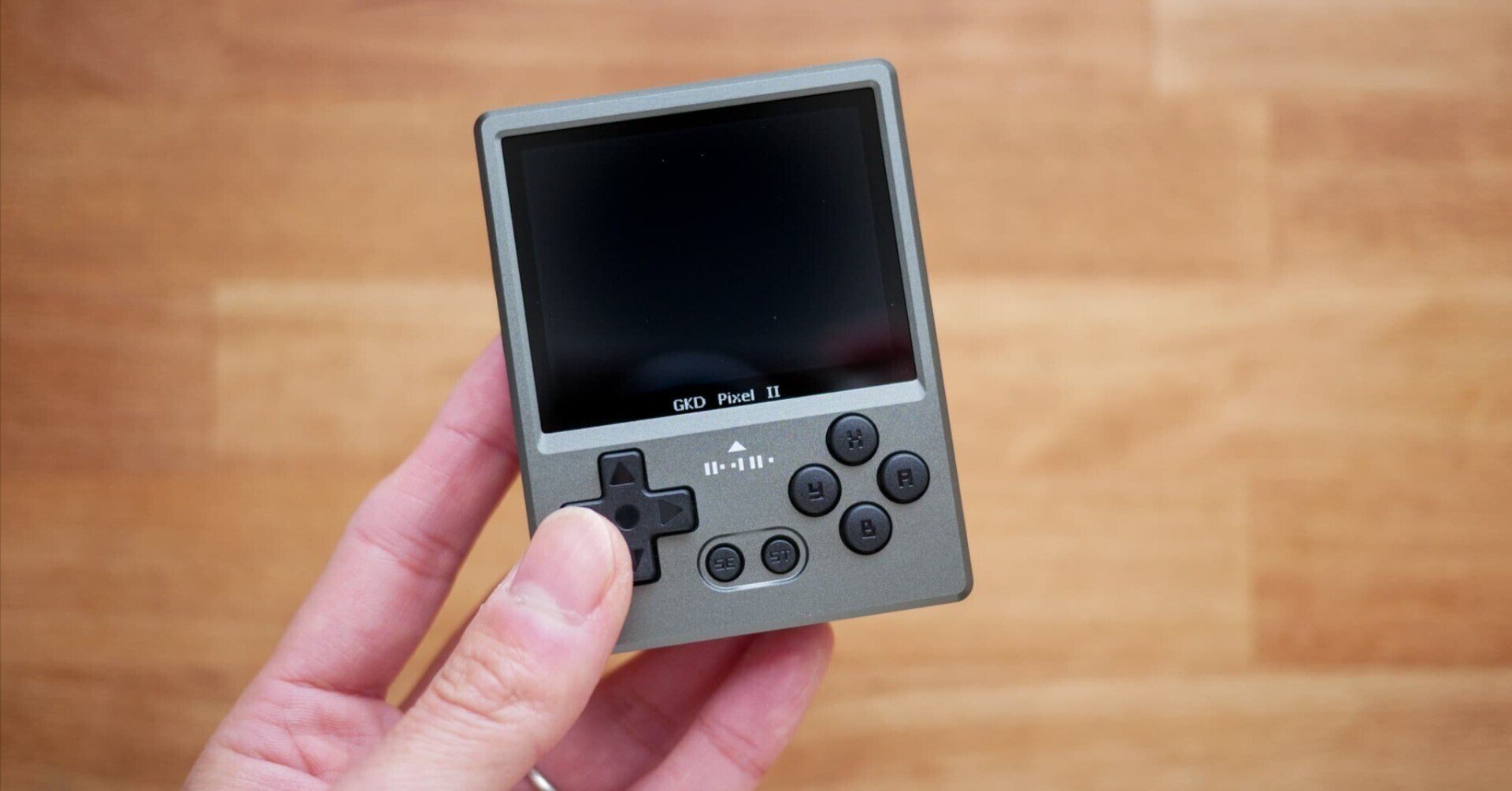 GKD pixel2 グレー 美品 新品未使用】GKD Pixel2 グレー（64GB/ゲームデータ無し） - メルカリ