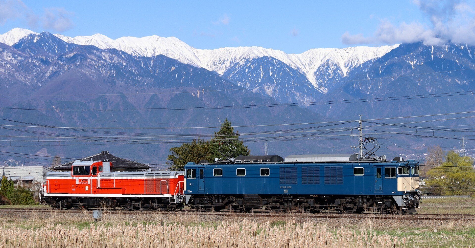 高崎の国鉄型機関車が長野へ廃車回送。｜鐘 紡