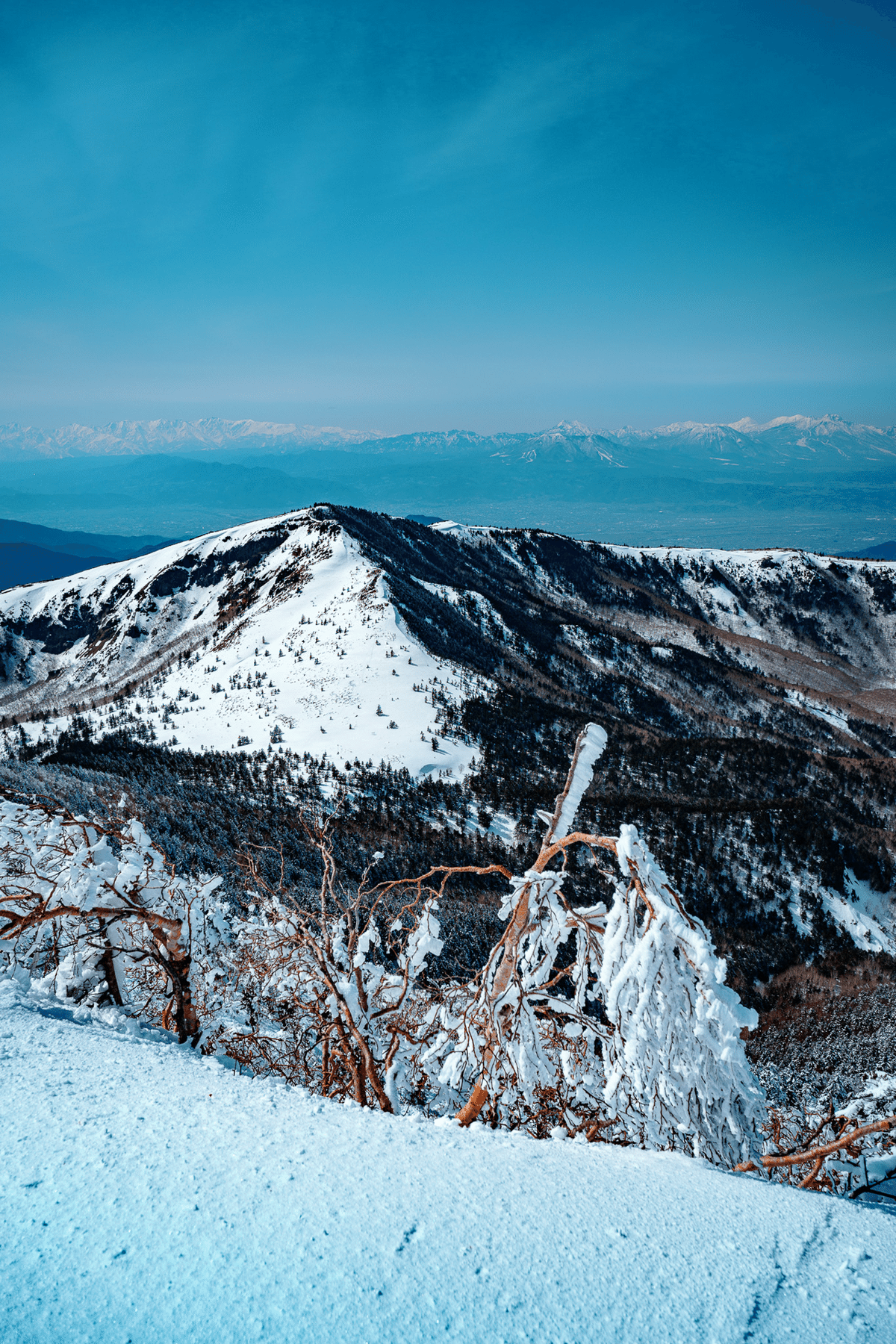 最後の雪の四阿山。雪山歩きと長野上田のプチひとり旅。｜しみじみ山歩き