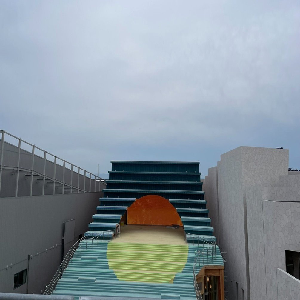 大阪・関西万博テストラン スペイン館の外装が美しい！｜らんらんトライ