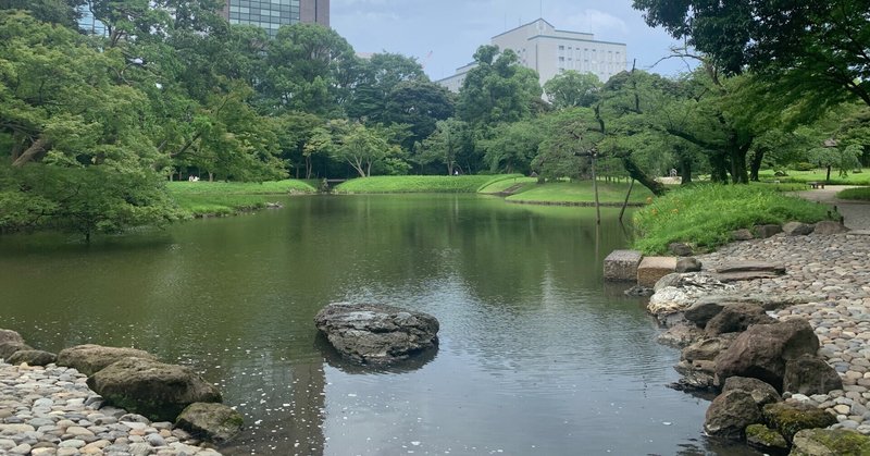 雑誌『庭NIWA』のコラム『2100年の日本庭園へ』。vol.256では