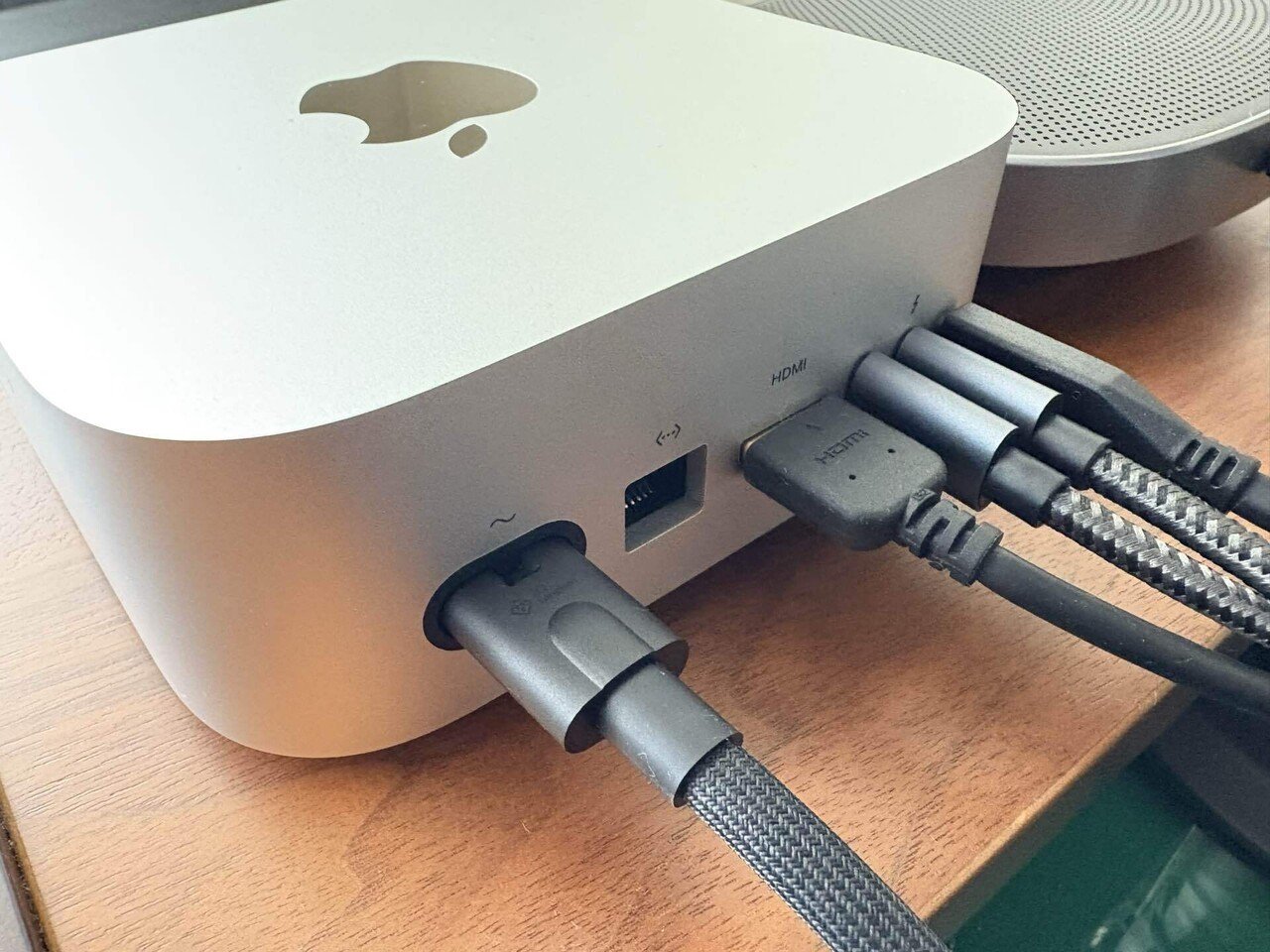 ICT】Mac miniでトリプルディスプレイ環境を構築するまでの話