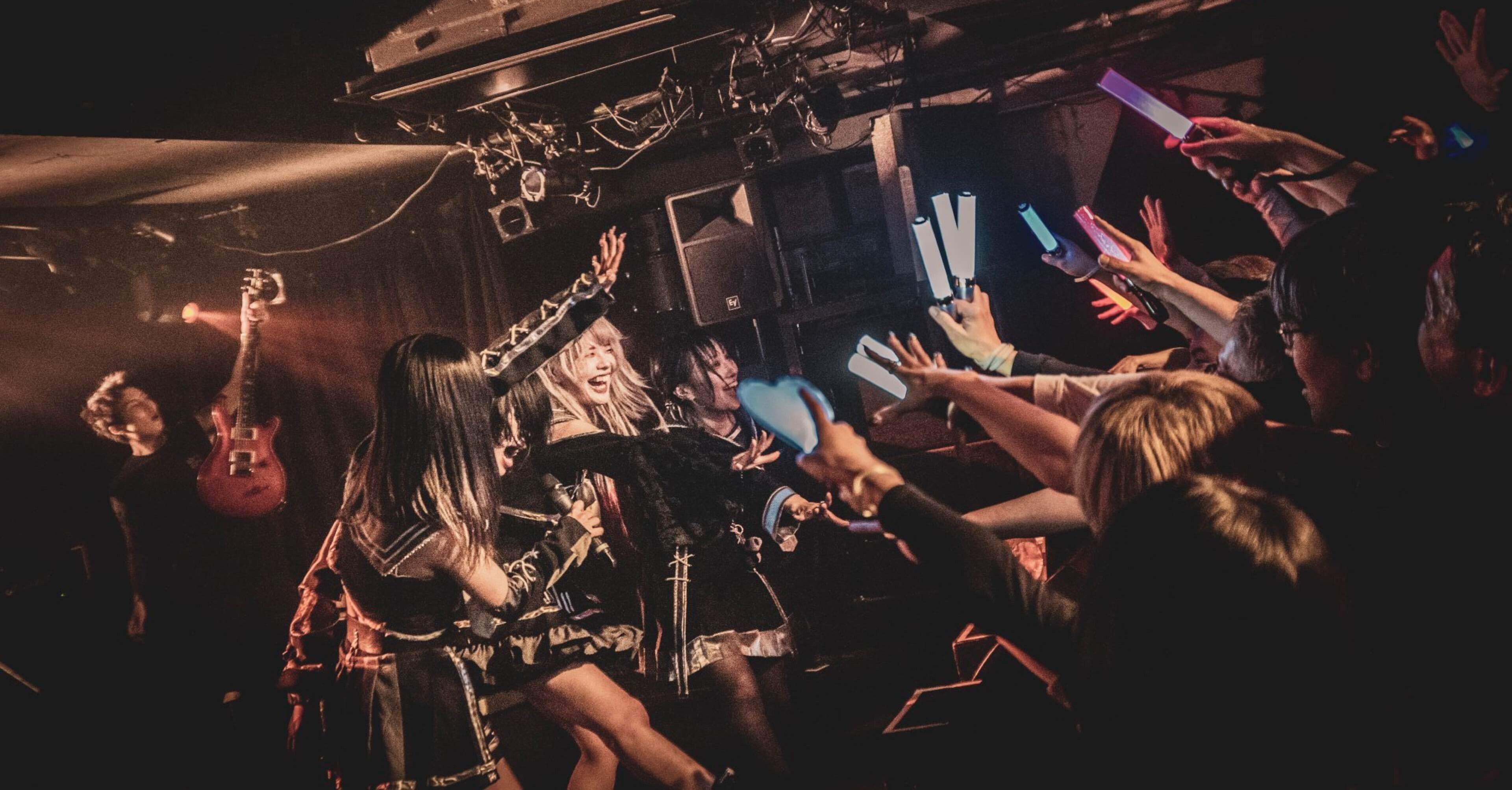 最高にかっこいいAZ-ON〟NEXT LEVEL 東京編 live report｜とにやんノート