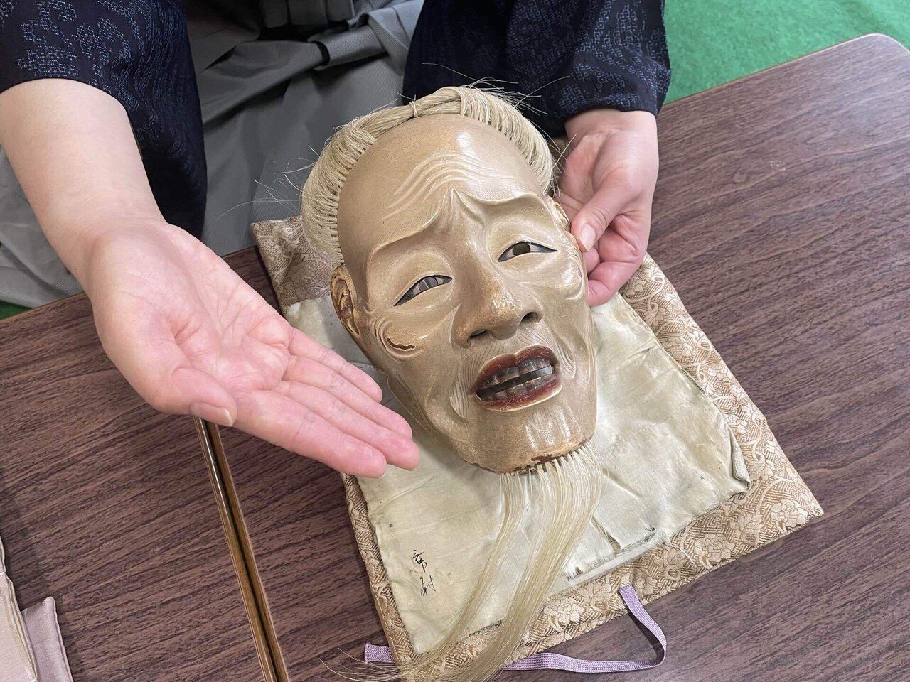 推し面2⑤【内田朝陽 先生】能面の紹介｜宝生能楽堂