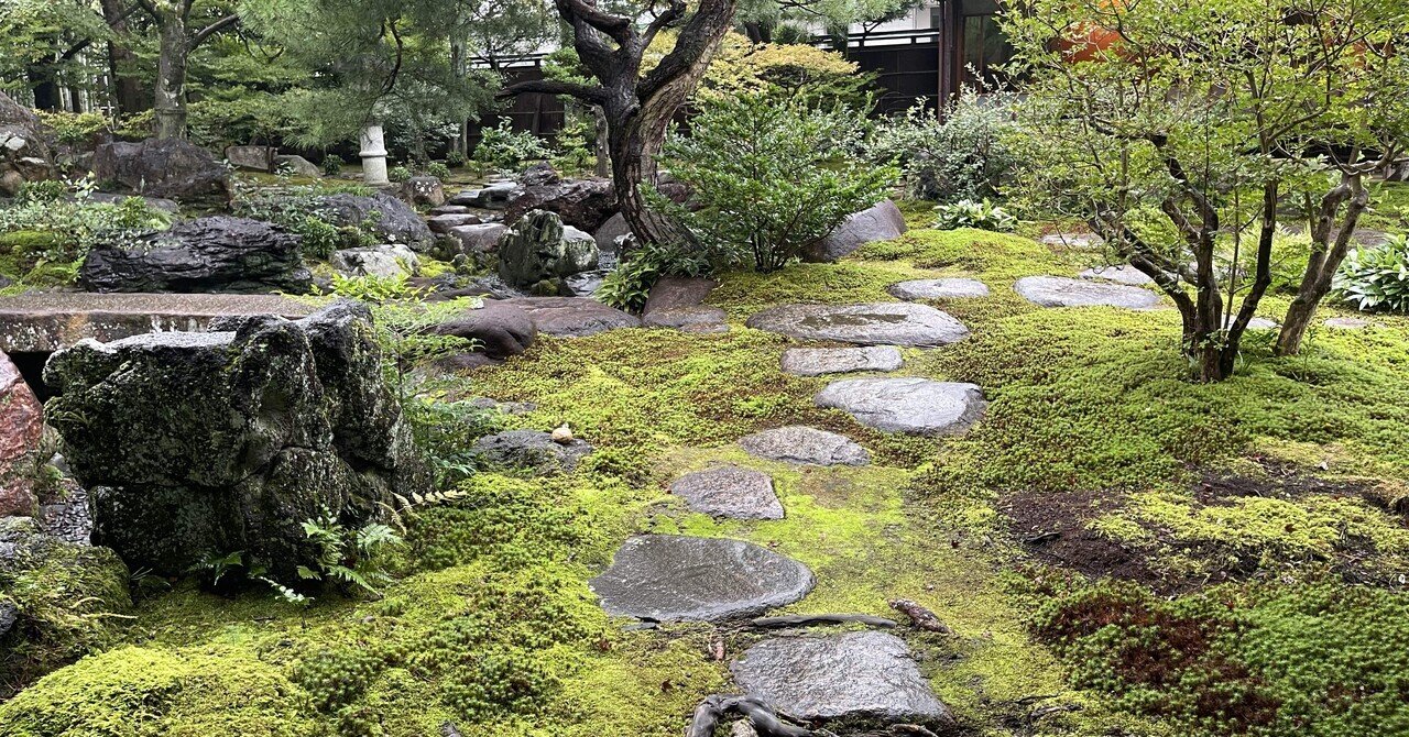雑誌『庭NIWA』のコラム『2100年の日本庭園へ』。vol.257では