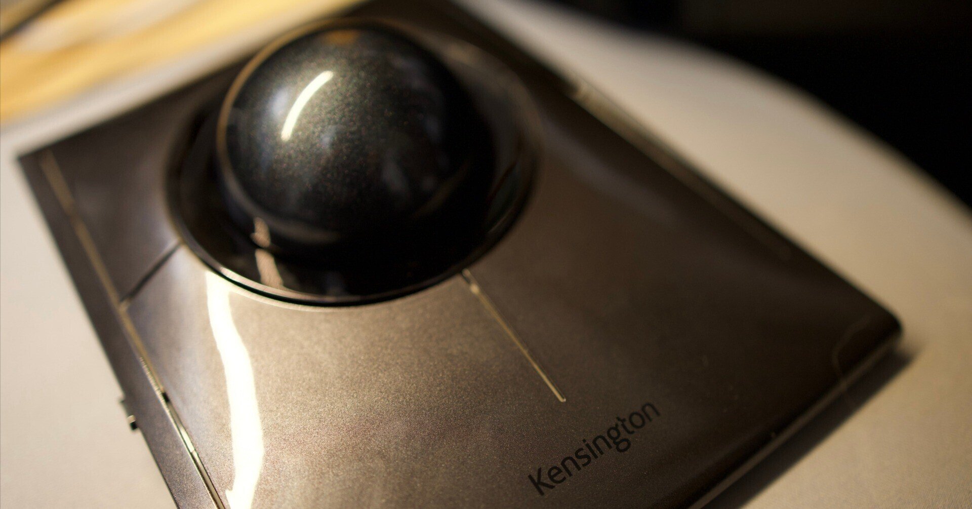 ほぼ新品 SlimBlade Proトラックボール+リストレストK72085JP Amazon.co.jp: 【Amazon.co.jp限定】kensington ワイヤレストラック