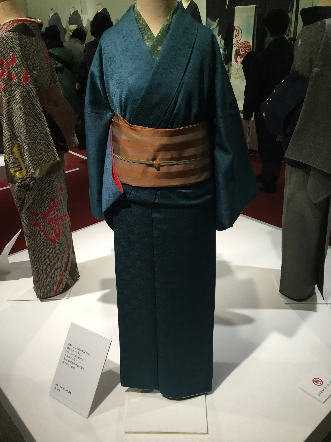 人形の着物8号二枚重ね古布ともちりめん① 【公式通販】