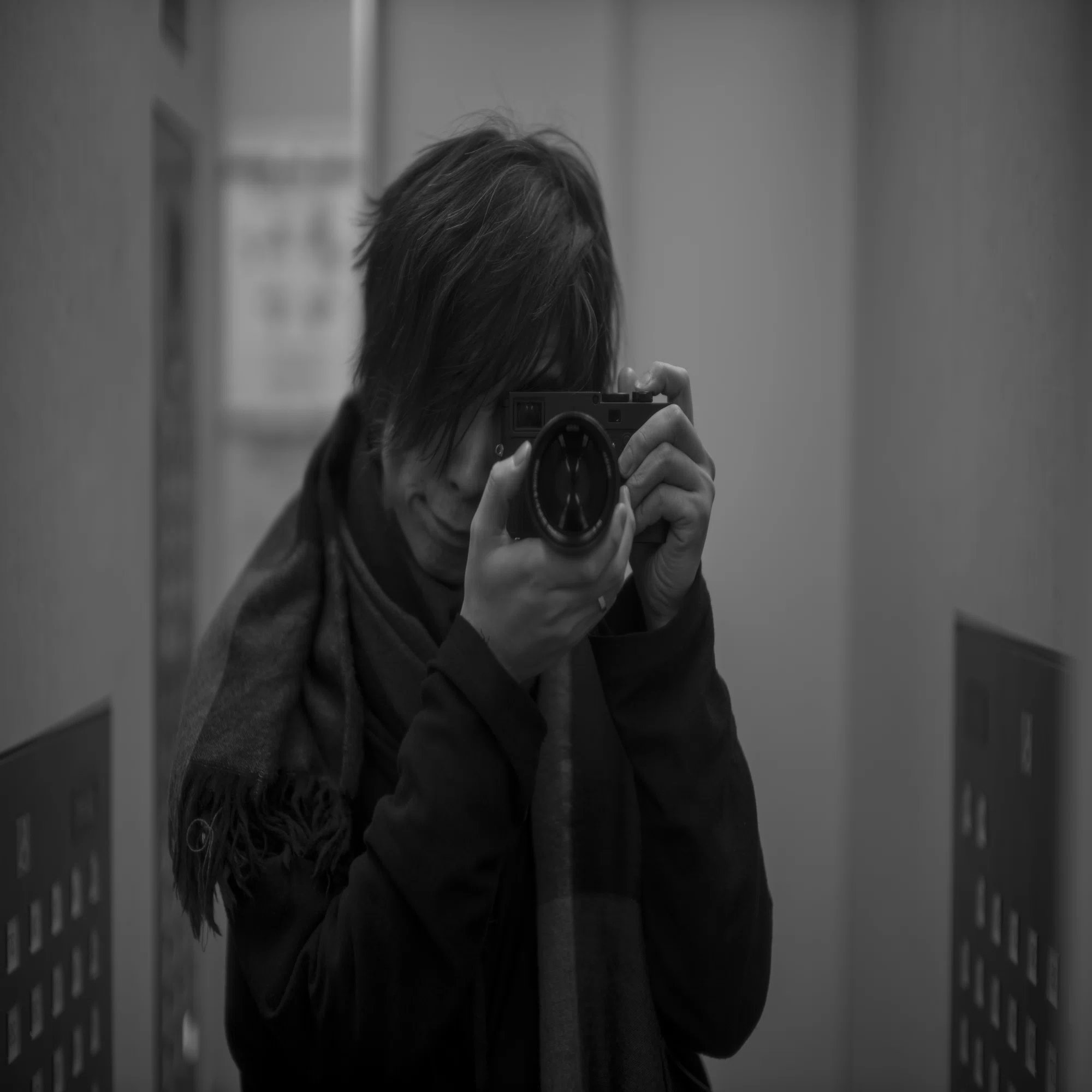 Leica M10 Monochromeを片手に．｜落合陽一