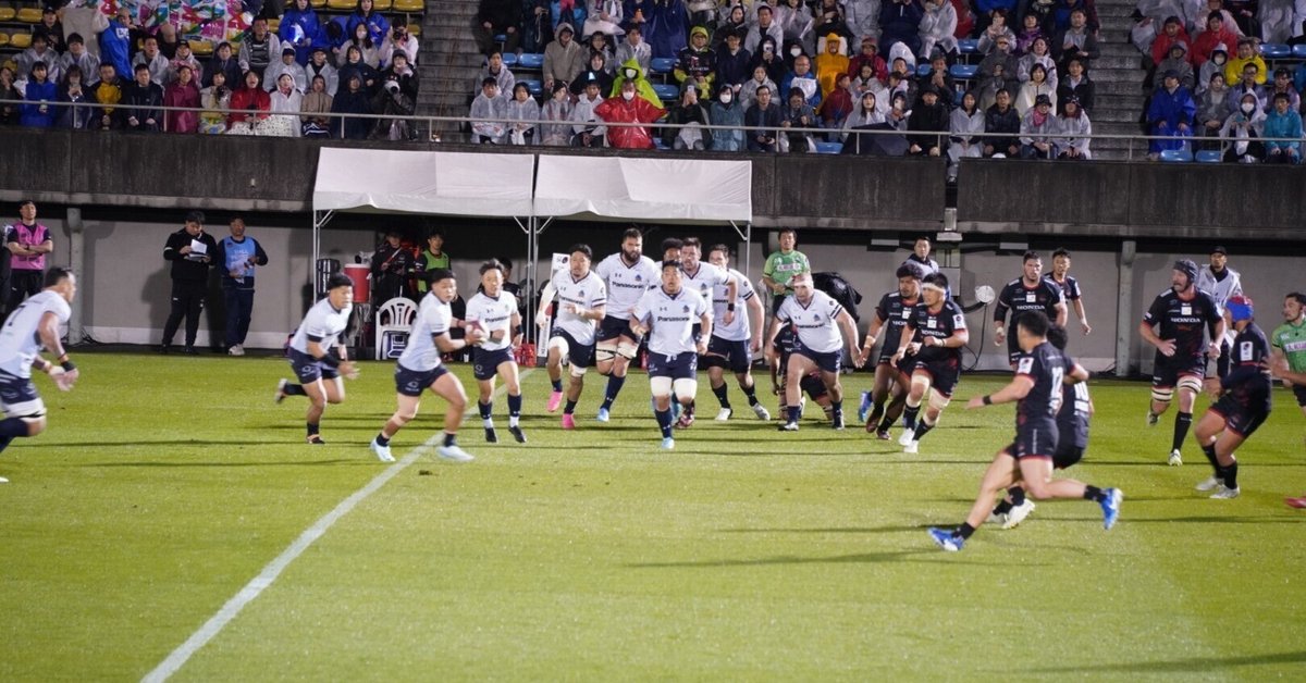 秩父宮ラグビー場でラグビー観戦 ｜kzn