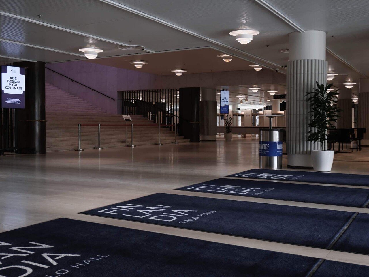 ALVAR AALTO タイル ARABIA ネイビー ALVAR AALTO タイル ARABIA ネイビー アルテックのおすすめ商品と