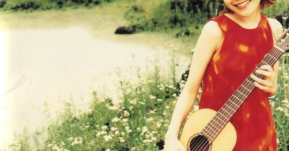 Z世代が聴く名盤 #38 スピッツ「ハチミツ」｜わさびそば